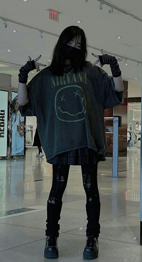 E girl Aesthetic Outfits